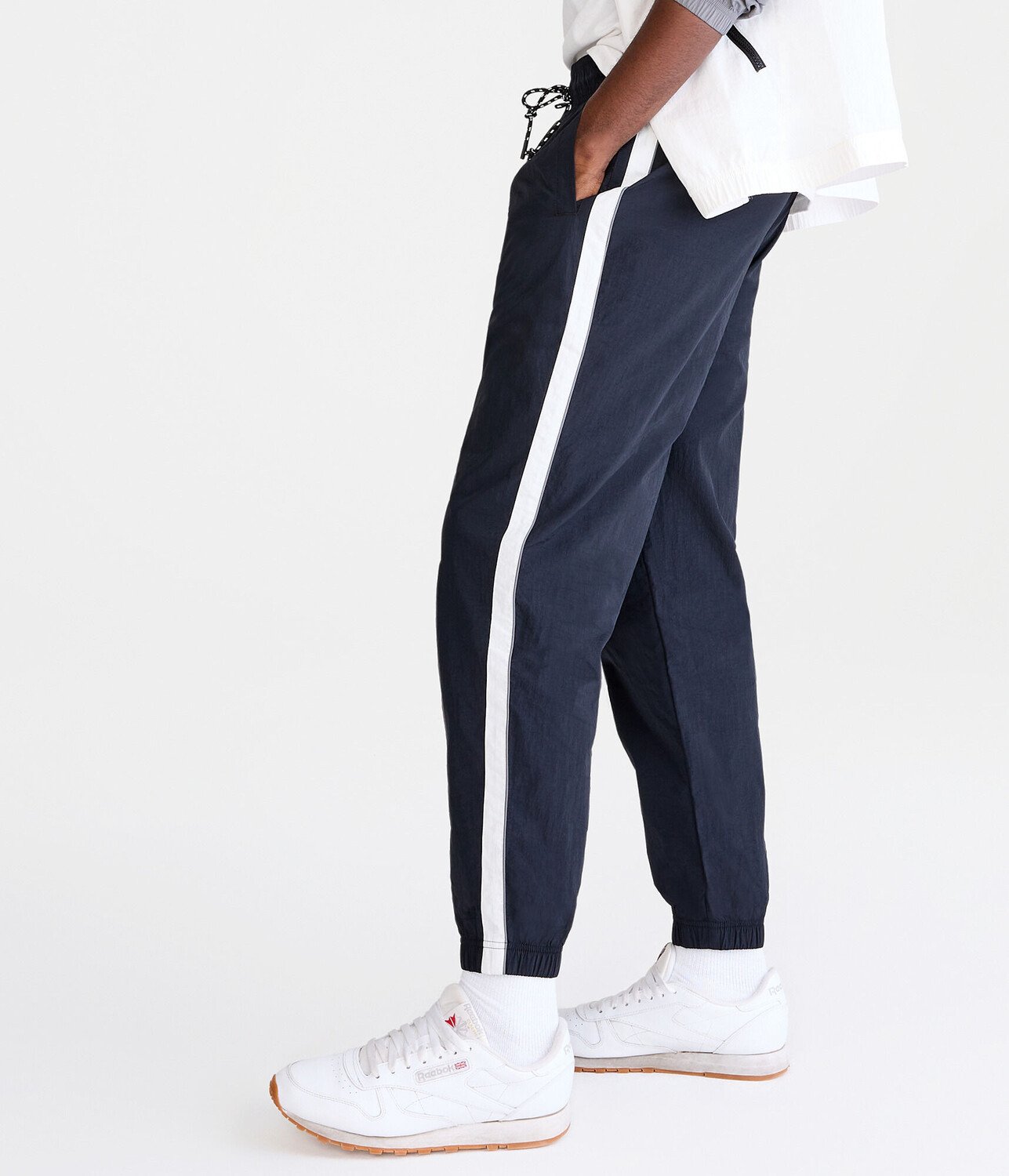 

Нейлоновые спортивные брюки Aeropostale, черный