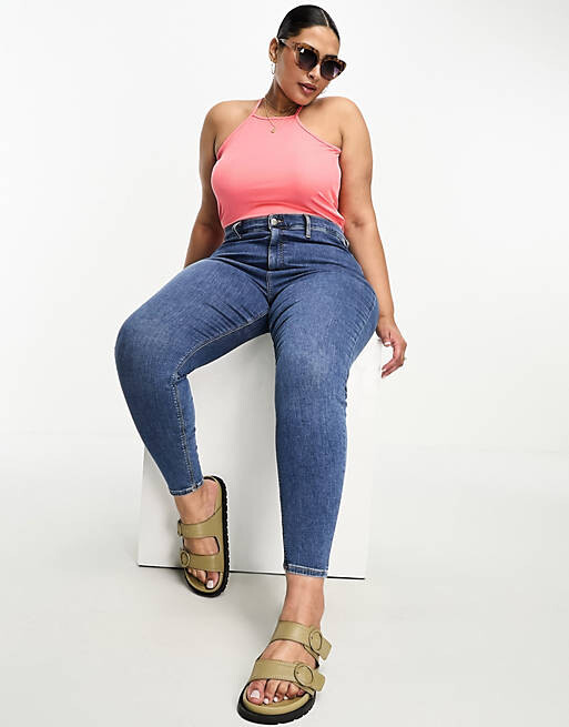 

Розовый жилет с воротником-борцовкой и перекрестной спинкой Vero Moda Curve