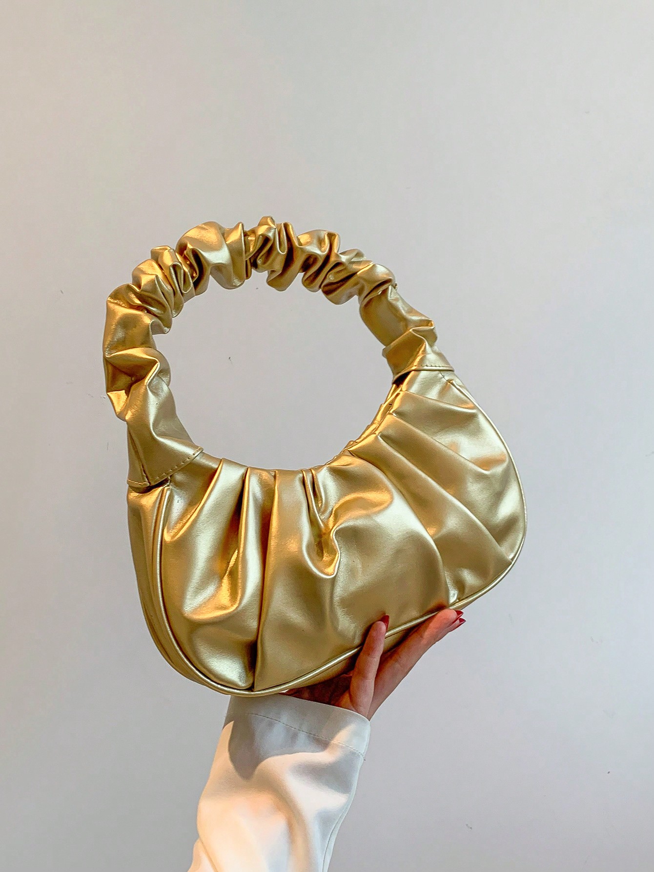 Мягкая дизайнерская сумка Puffy Down Cloud со складками, золото