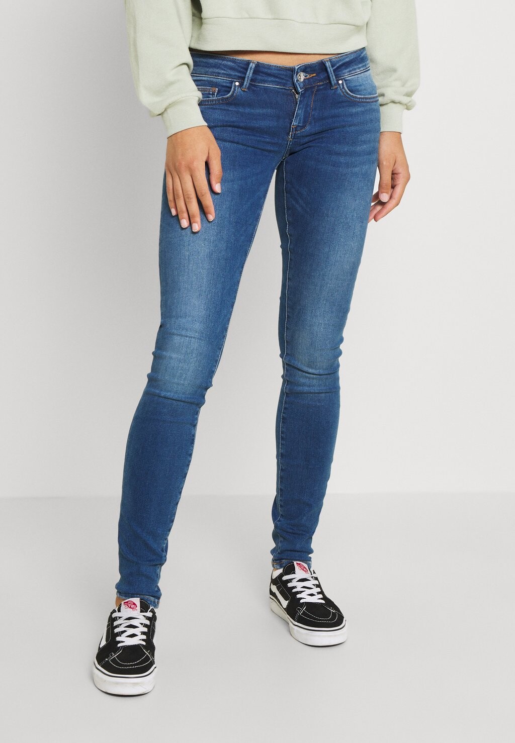 

Джинсы Skinny Fit ONLY Onlcoral, джинсовая ткань среднего синего цвета