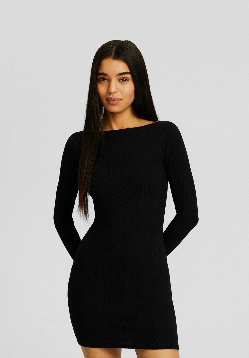 Платье-футляр Boat Neck Long Sleeve Bershka, черный