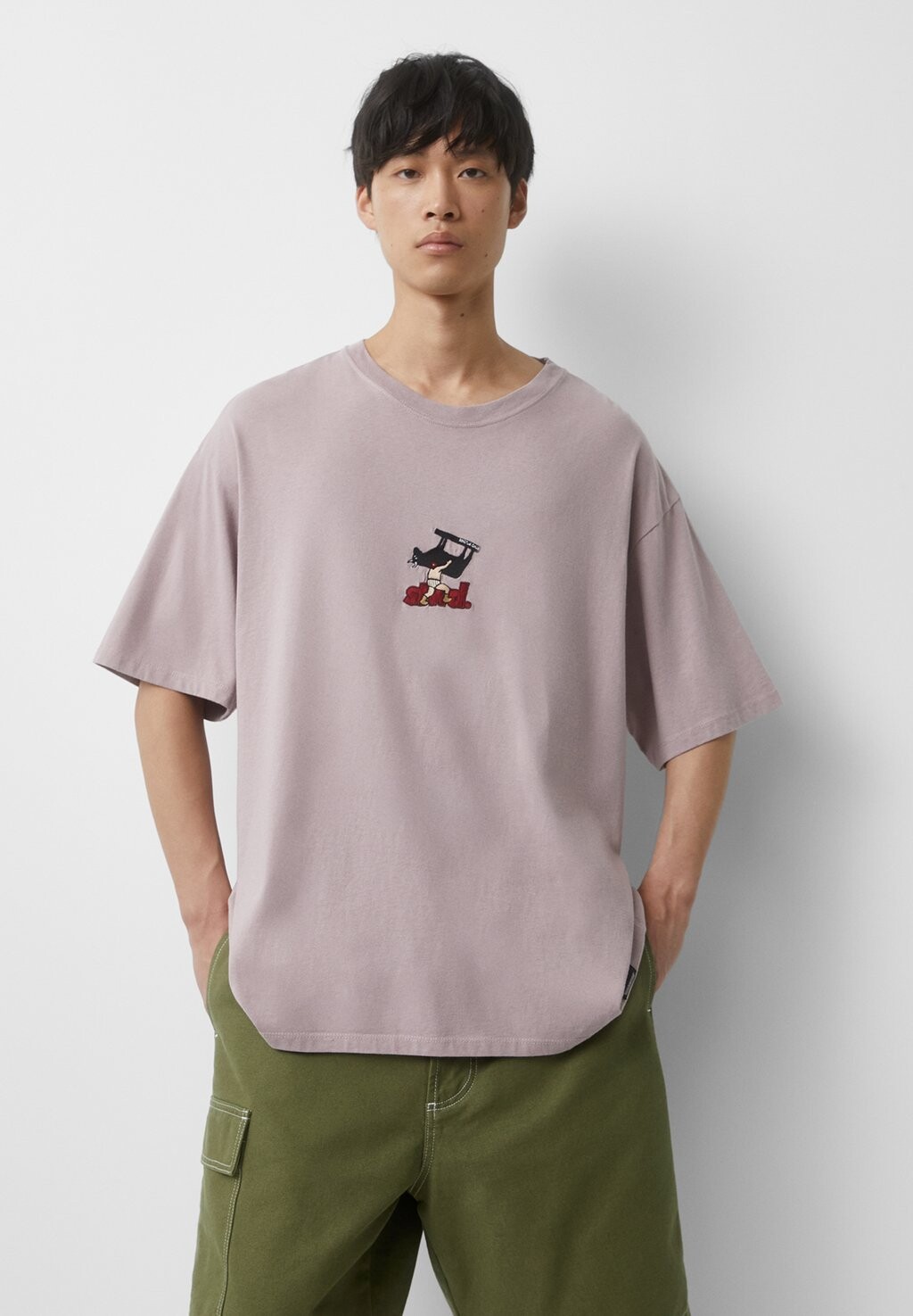 

Футболка с принтом PULL&BEAR, сиреневый, Фиолетовый
