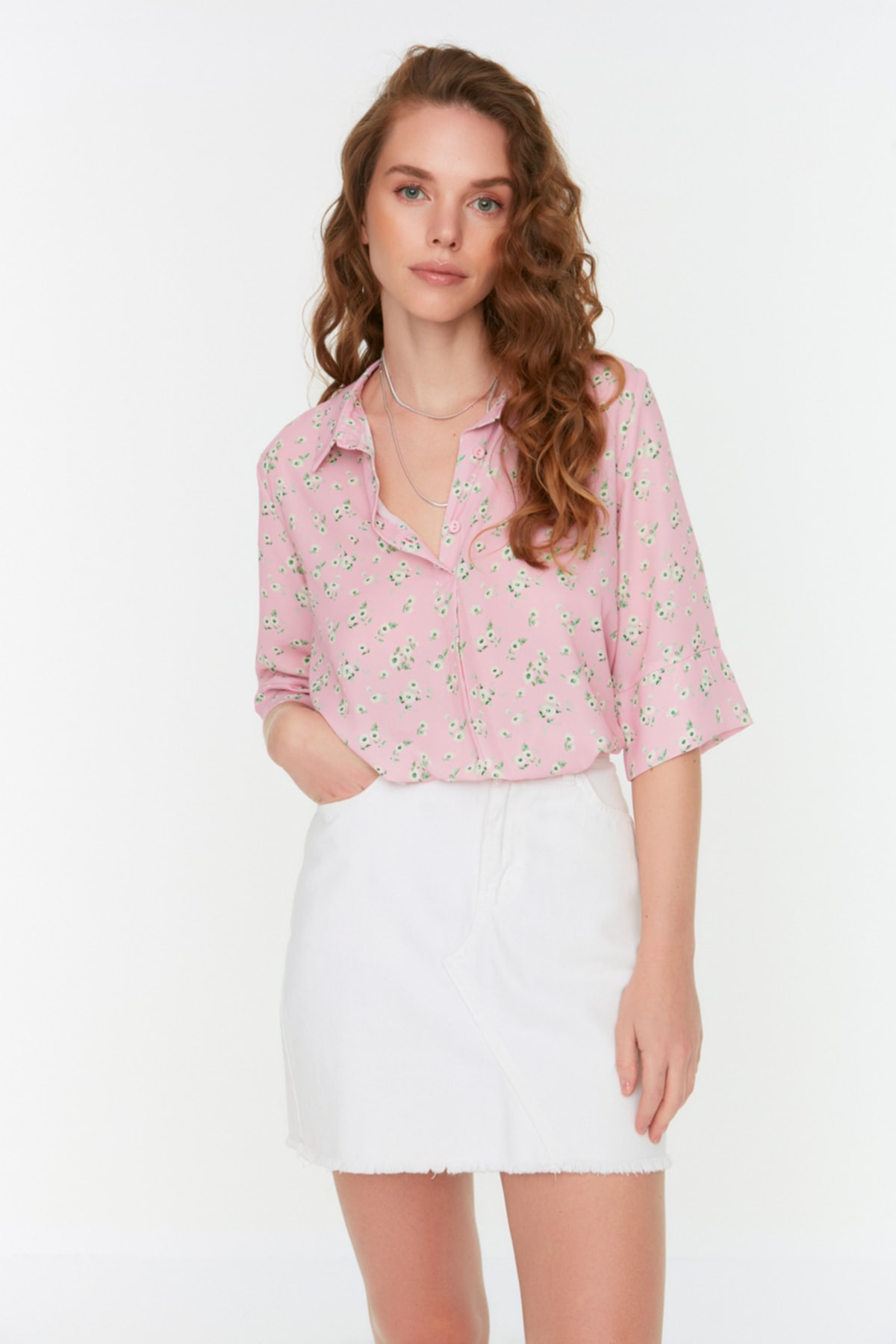 Блузка Trendyol с тканым цветочным узором, розовый
