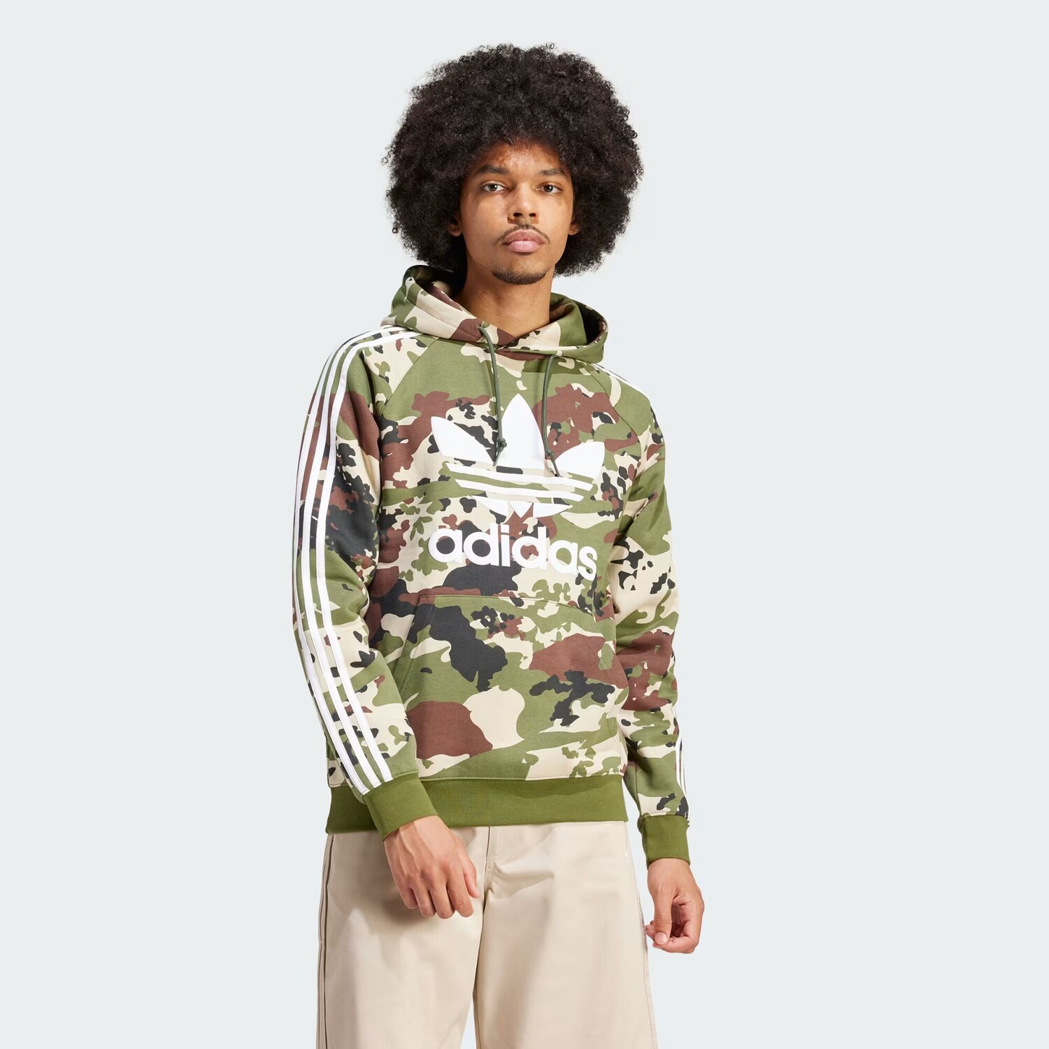 

Камуфляжная толстовка Adidas, цвет Wild Pine