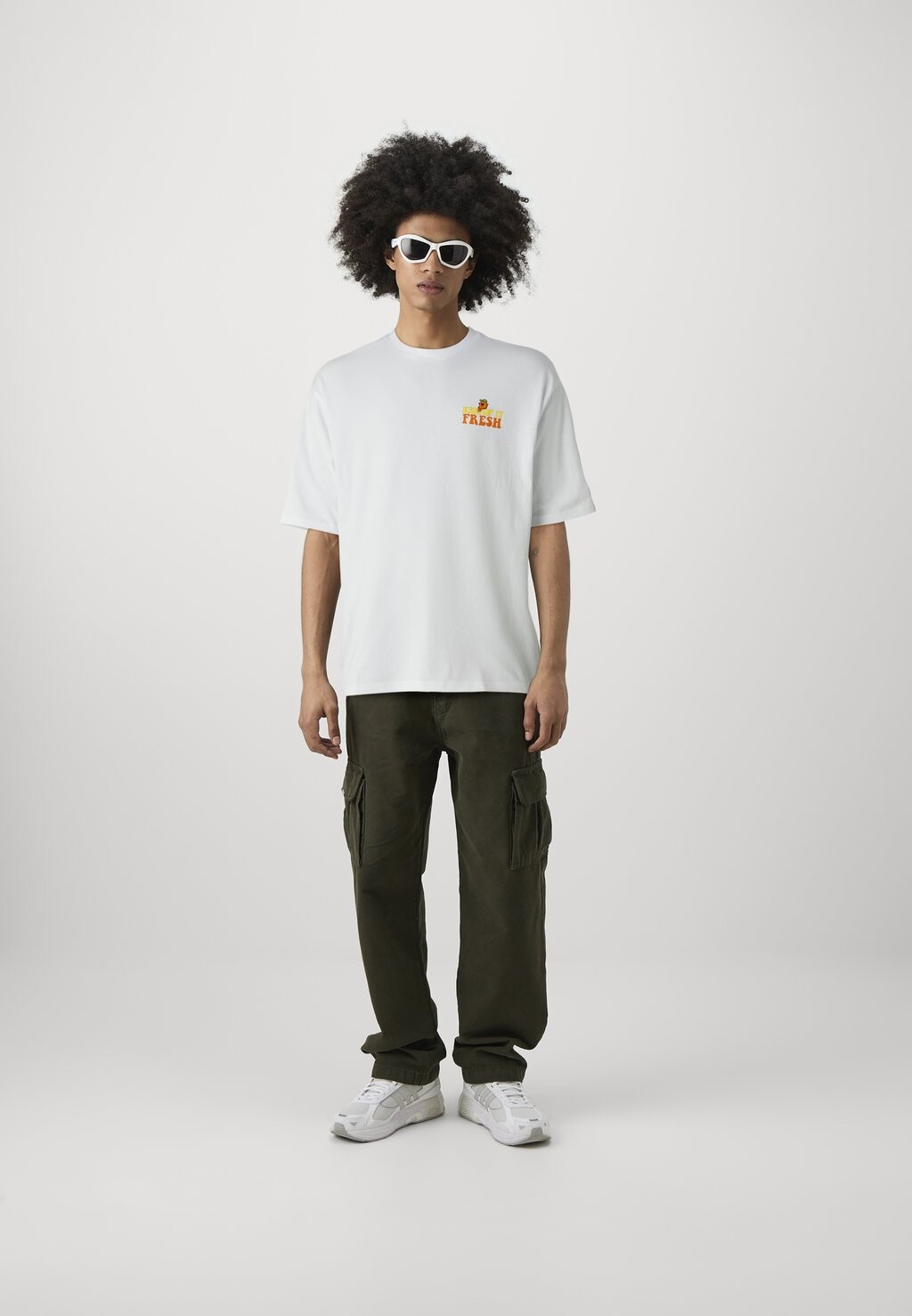 

Футболка с набивным рисунком Fruit Graphic Tee New Era, белая
