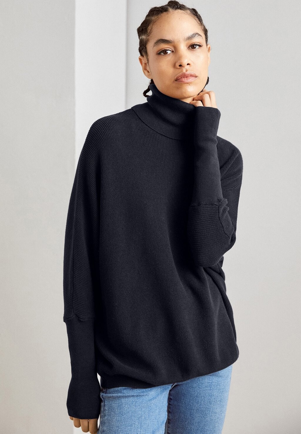 

Джемпер Esprit Badwing Rollneck, темно-синий, Синий;черный