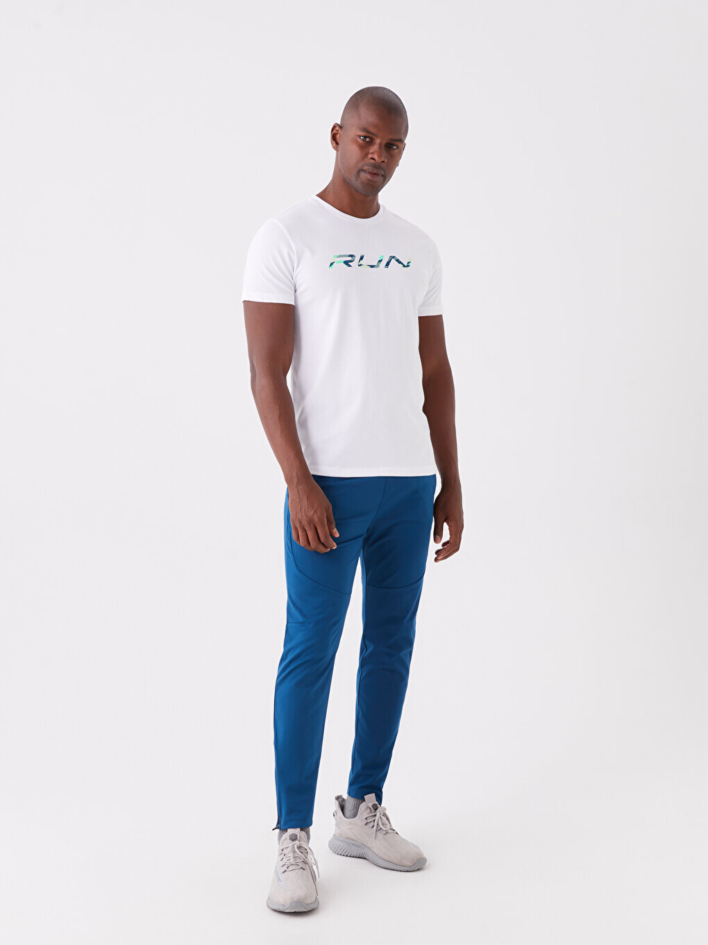 

Мужские спортивные штаны узкого кроя LCW Active, масло