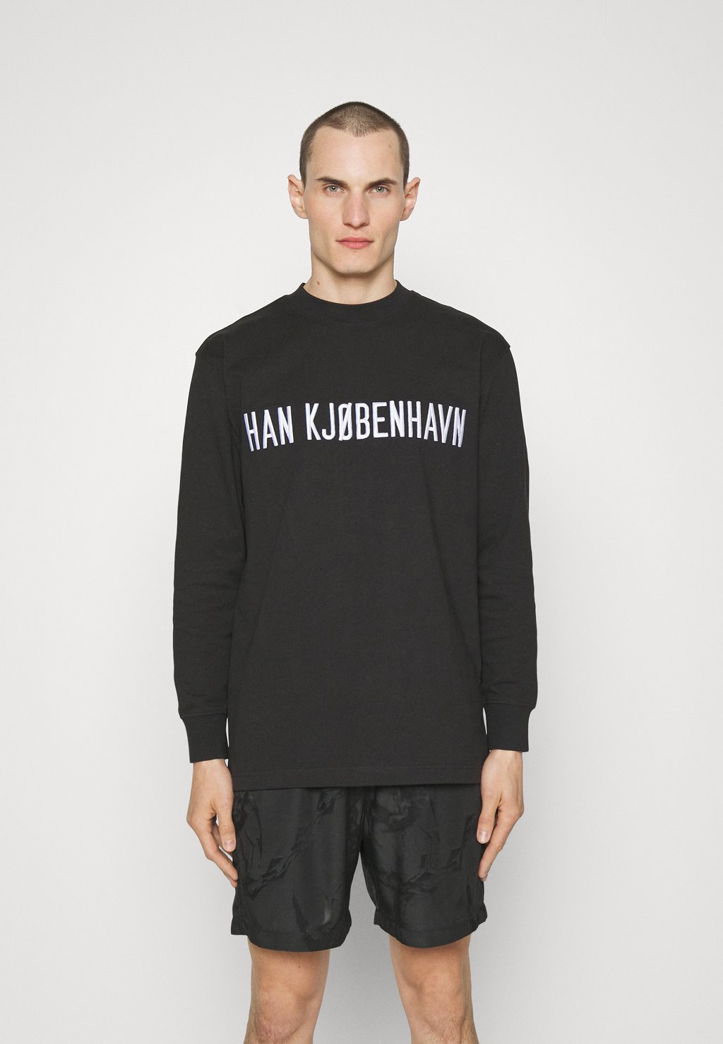 Футболка с длинным рукавом Boxy Tee Logo Han Kjøbenhavn, черный