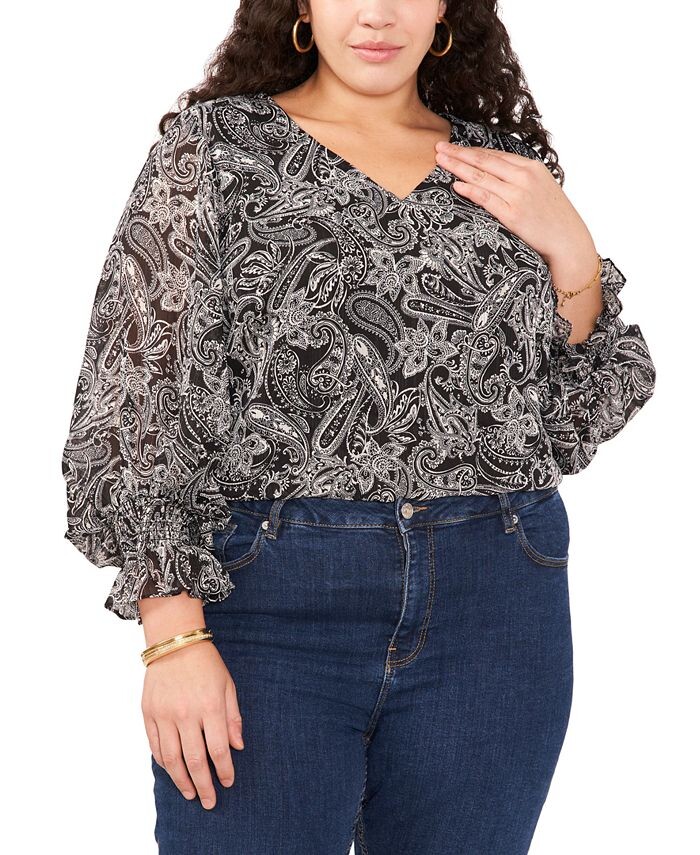 

Топ больших размеров с принтом пейсли и V-образным вырезом Vince Camuto, черный