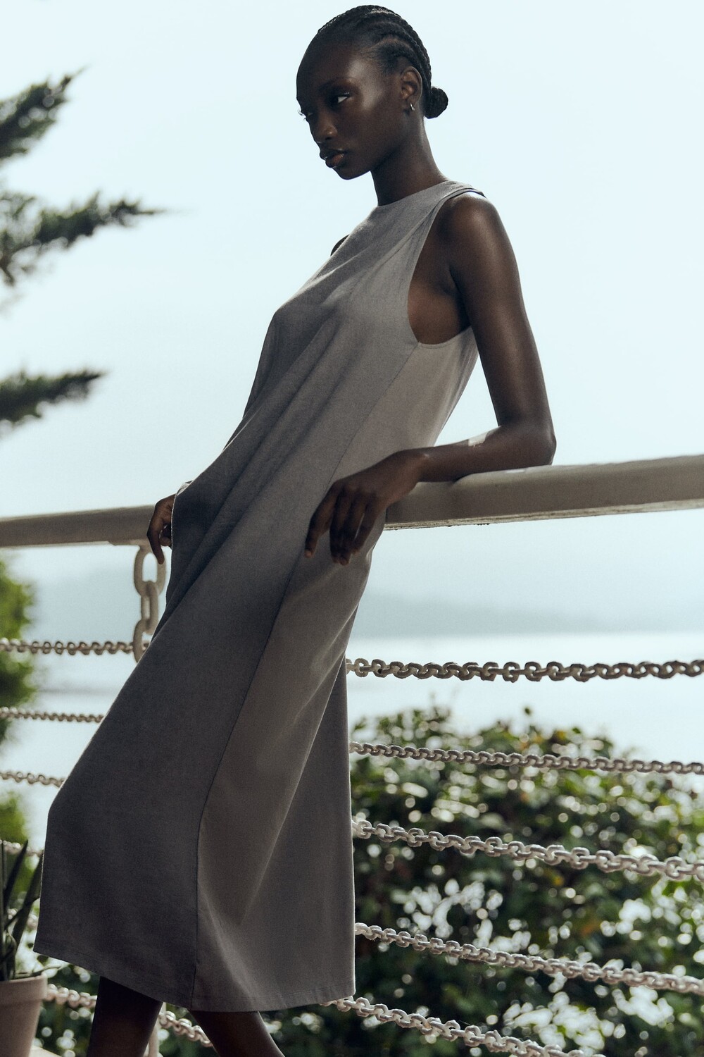 

Льняное платье Zara, серый