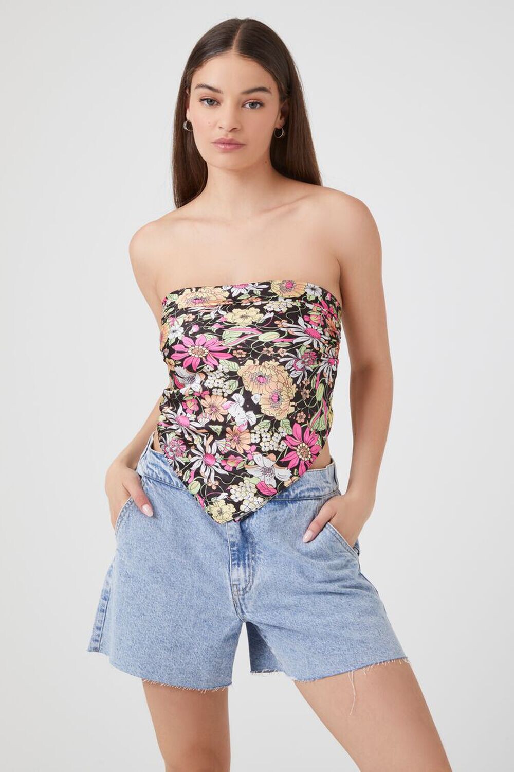 

Атласный шарф с цветочным принтом Forever 21, черный