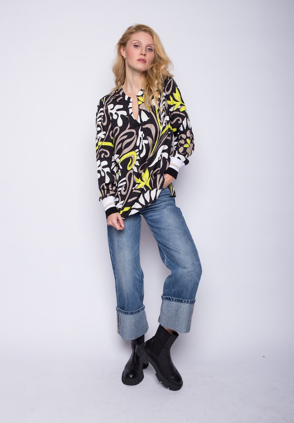 

Блузка DAMENBLUSE Emily van den Bergh, цвет yellow flo