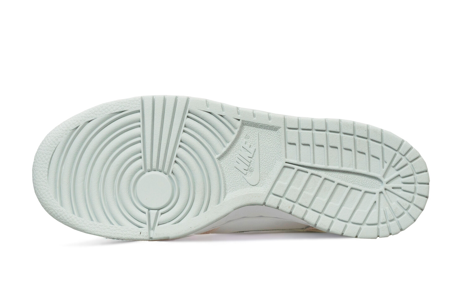 

Женские кроссовки для скейтбординга Nike Dunk