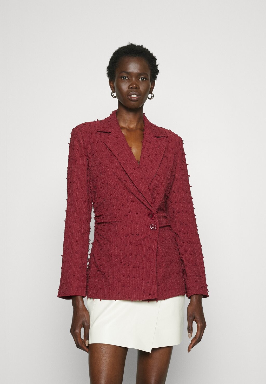 

Блейзер Hofmann Copenhagen LORI BLAZER, цвет mahogany