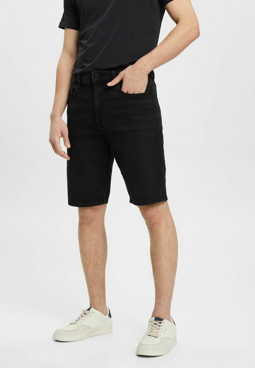 

Джинсовые шорты edc by Esprit