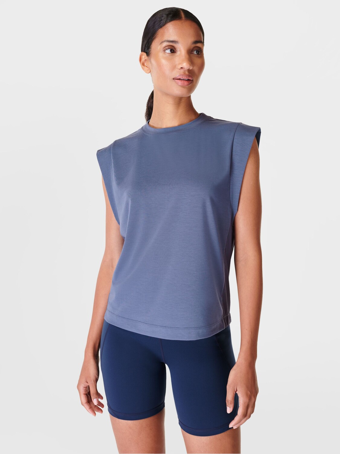 

Свободная футболка Sweaty Betty Breathe Easy, бесконечный синий цвет