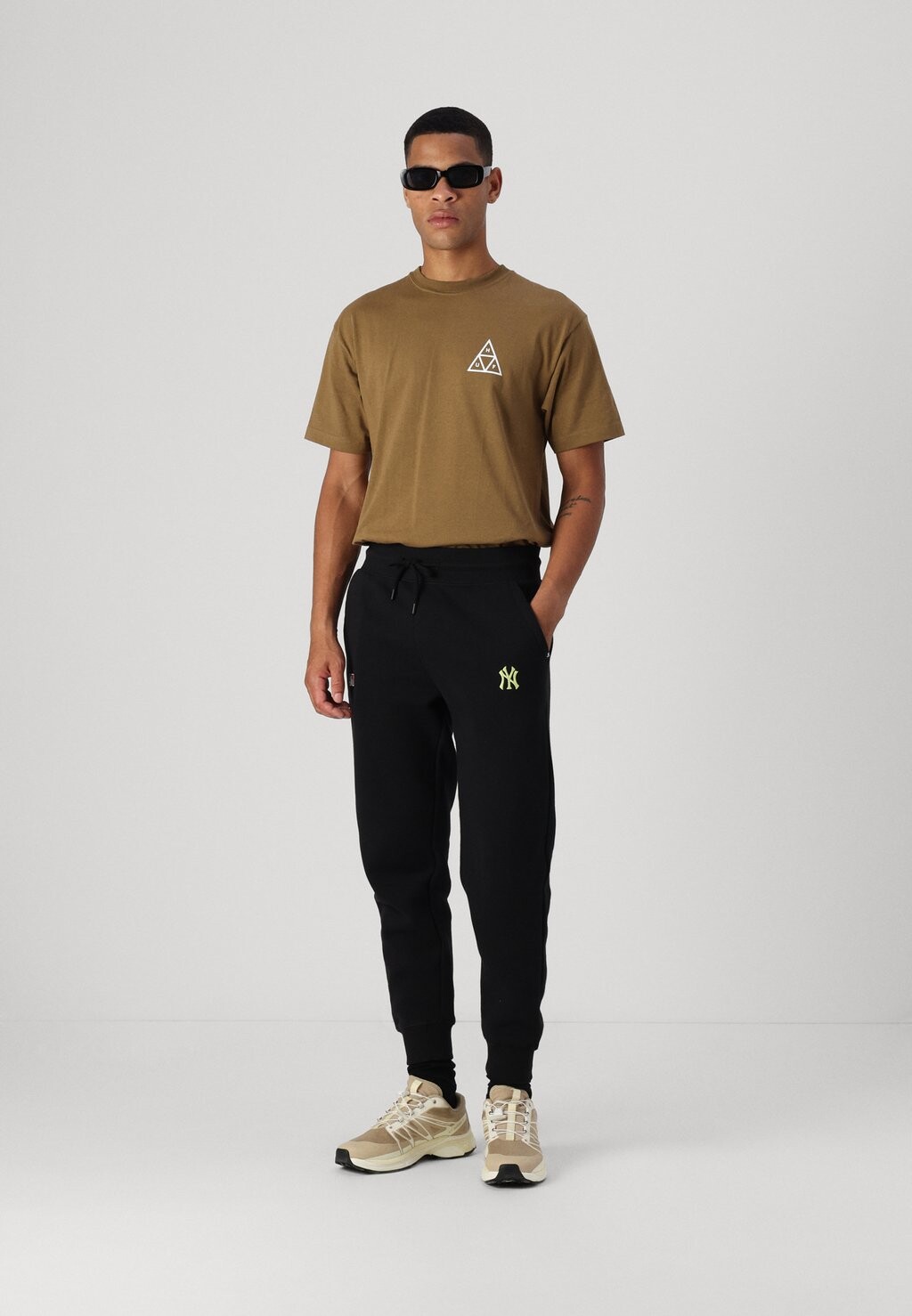 

Спортивные брюки NEW YORK YANKEES PANTS '47, черный