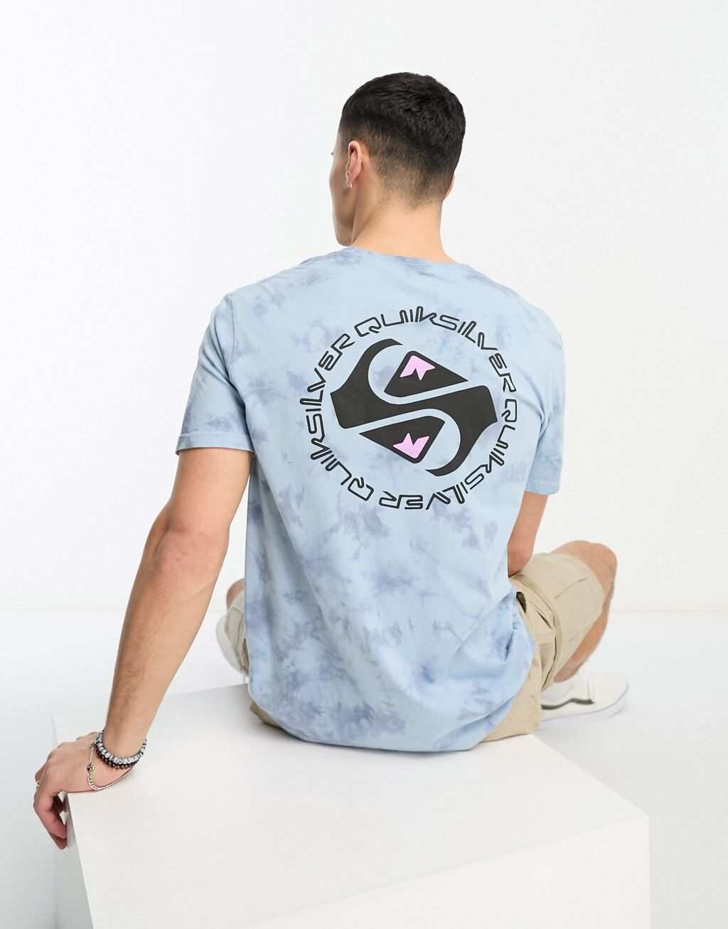 

Синяя футболка Quiksilver omnicircle