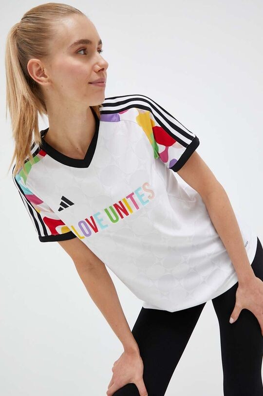 

Тренировочная футболка Pride Tiro adidas, белый