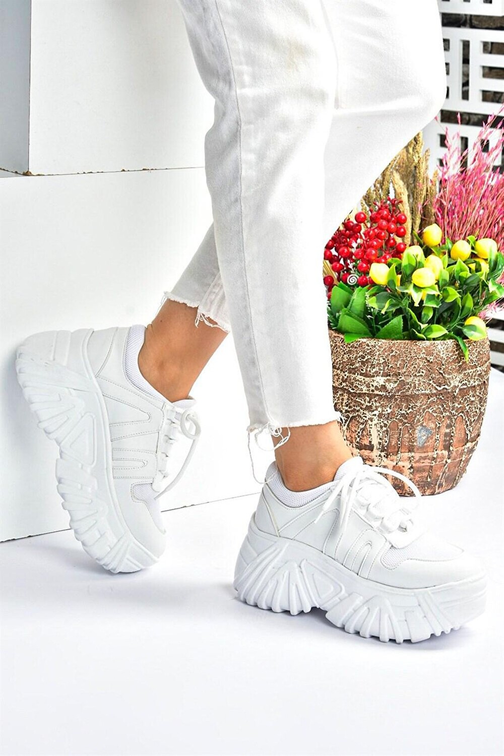

M973515009 Белые женские кроссовки Fox Shoes