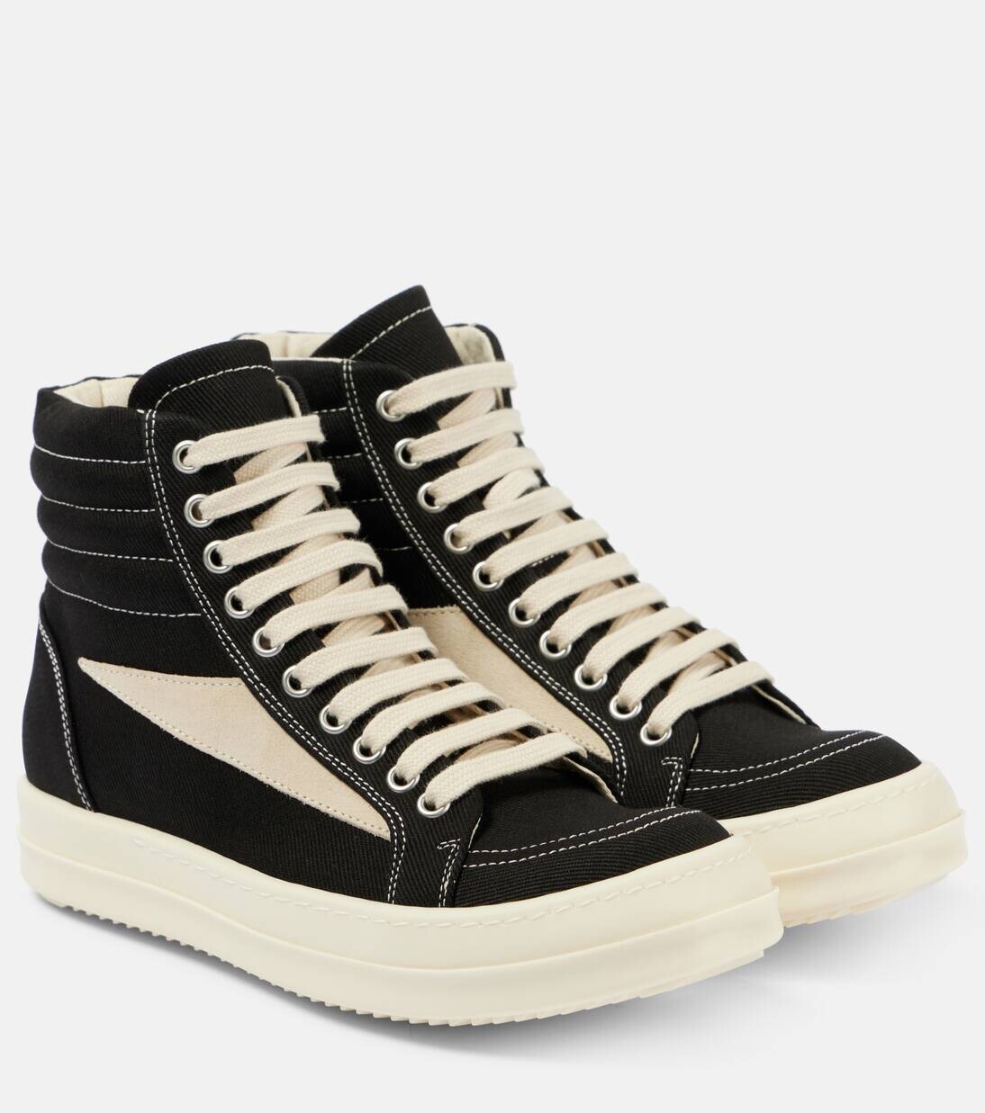 

Высокие кеды из денима с замшевой отделкой Rick Owens, цвет black/milk/milk