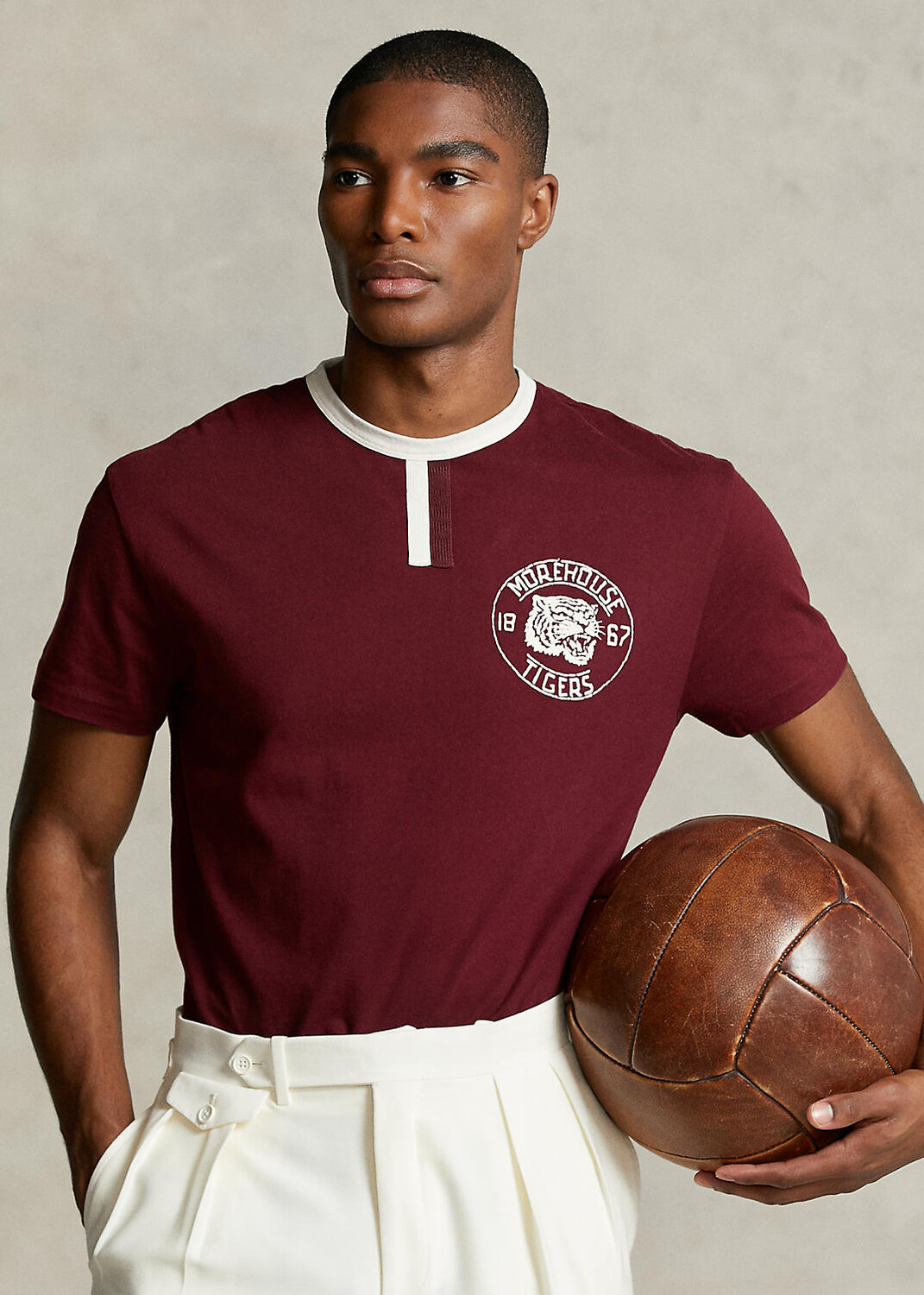 

Футболка Ringer The Morehouse Collection