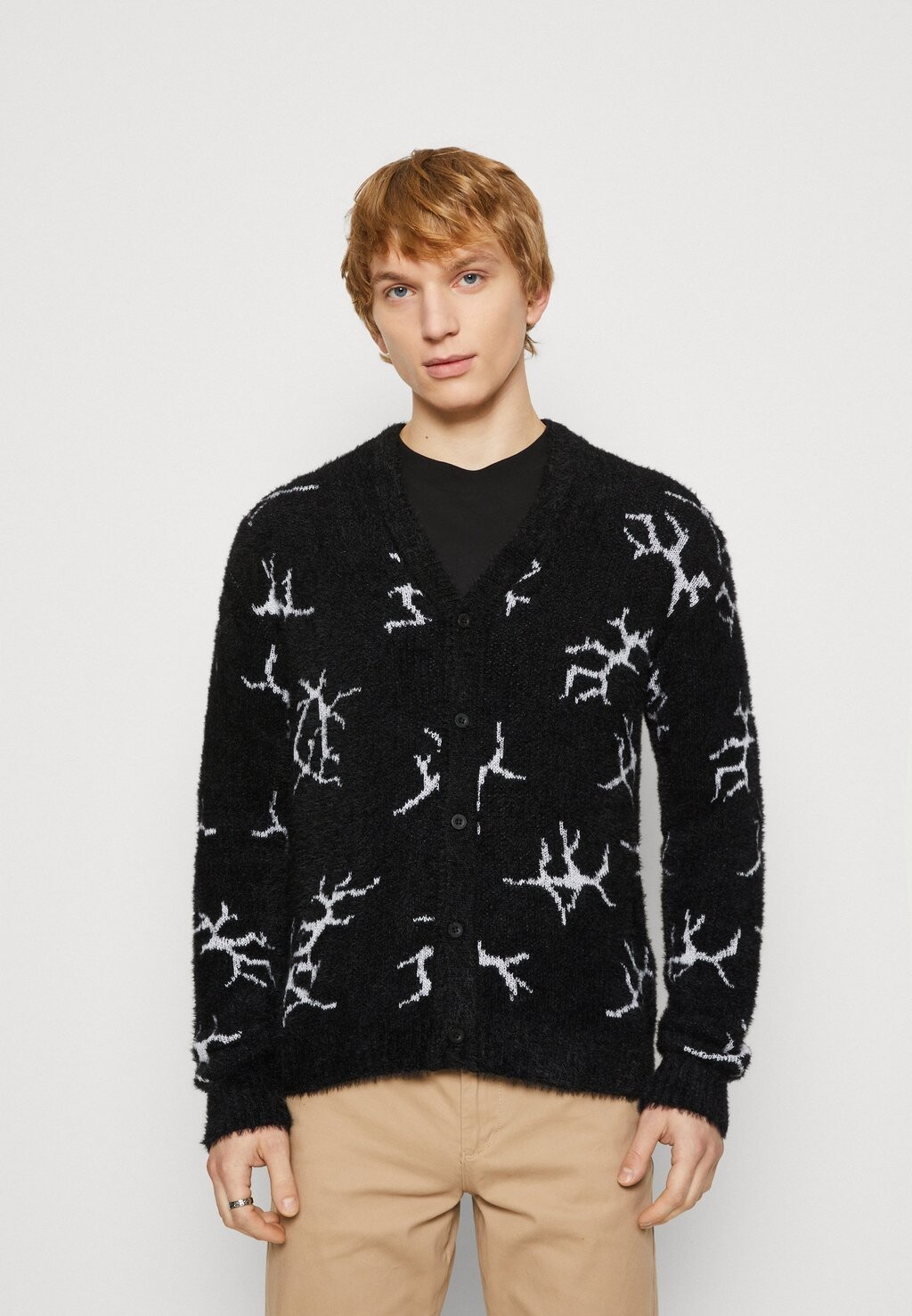 

Кардиган HUF
