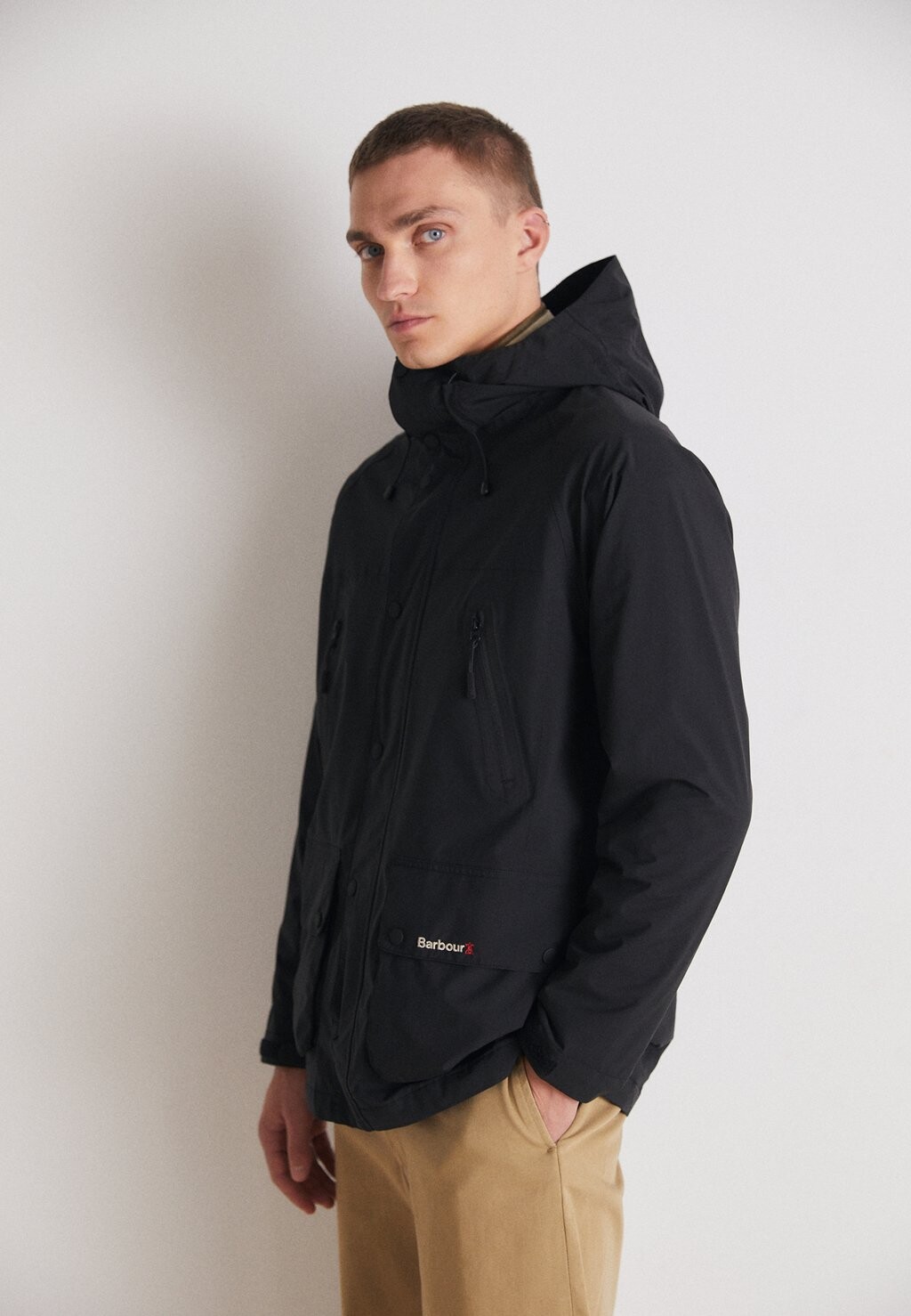 

Парка Barbour КУРТКА BARBOUR ACTIVE BEDALE, черный