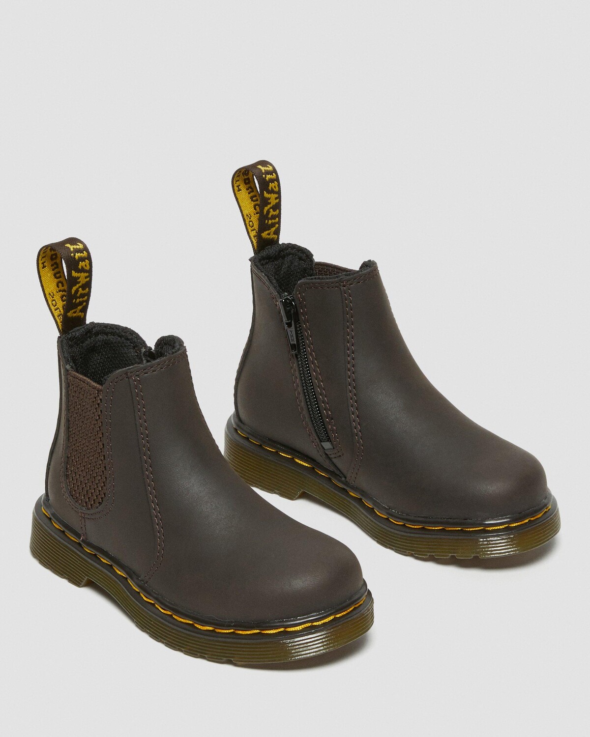 

Кожаные ботинки челси Toddler 2976 Wildhorse Dr. Martens