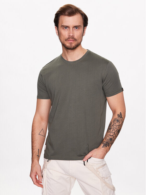 

Футболка стандартного кроя Alpha Industries, зеленый