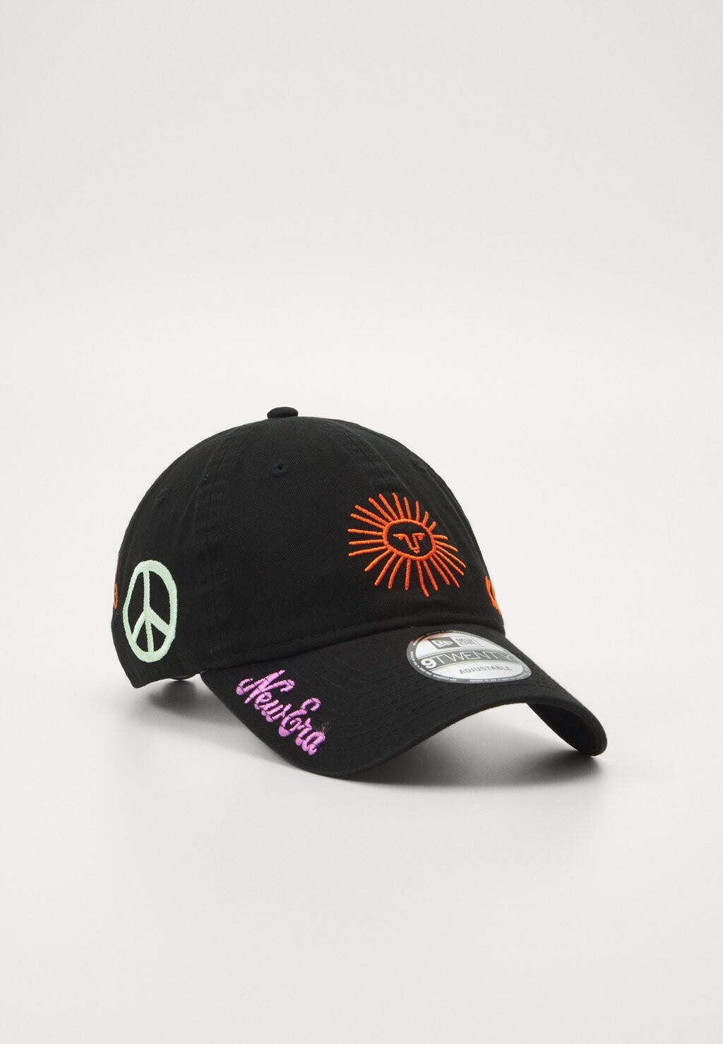 

Бейсболка New Era