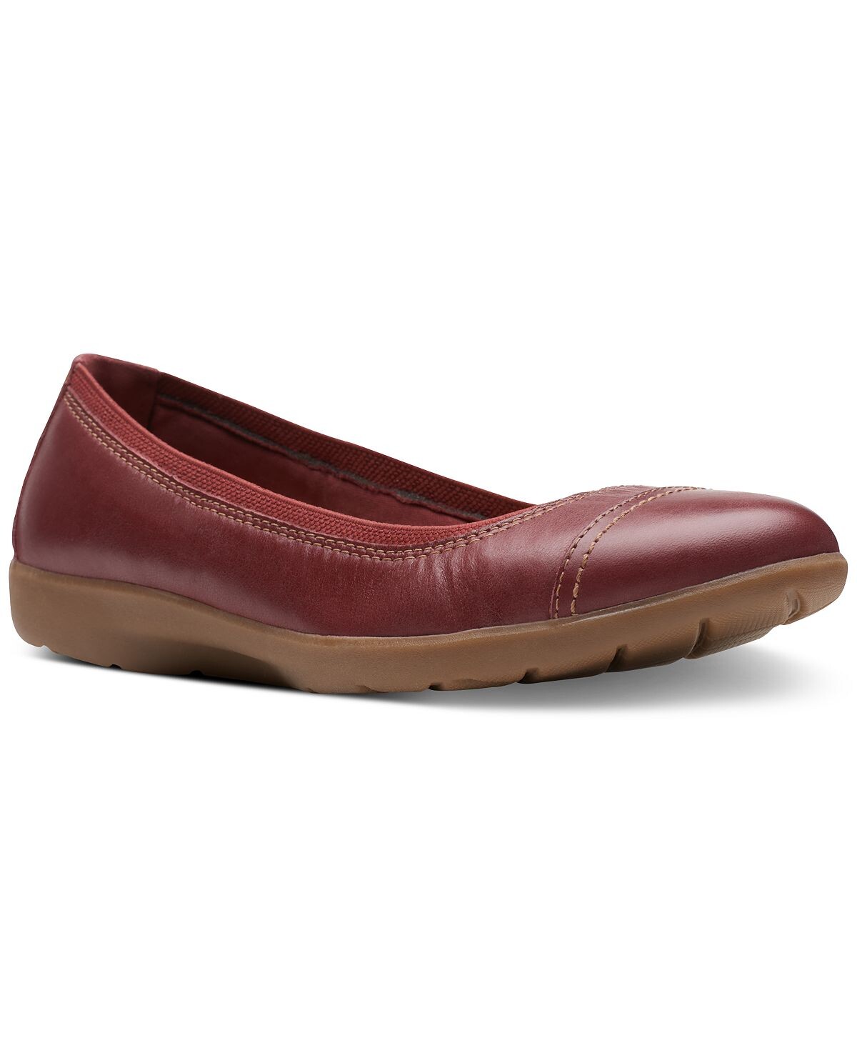 

Женские комфортные туфли на плоской подошве с капюшоном и опалом Clarks