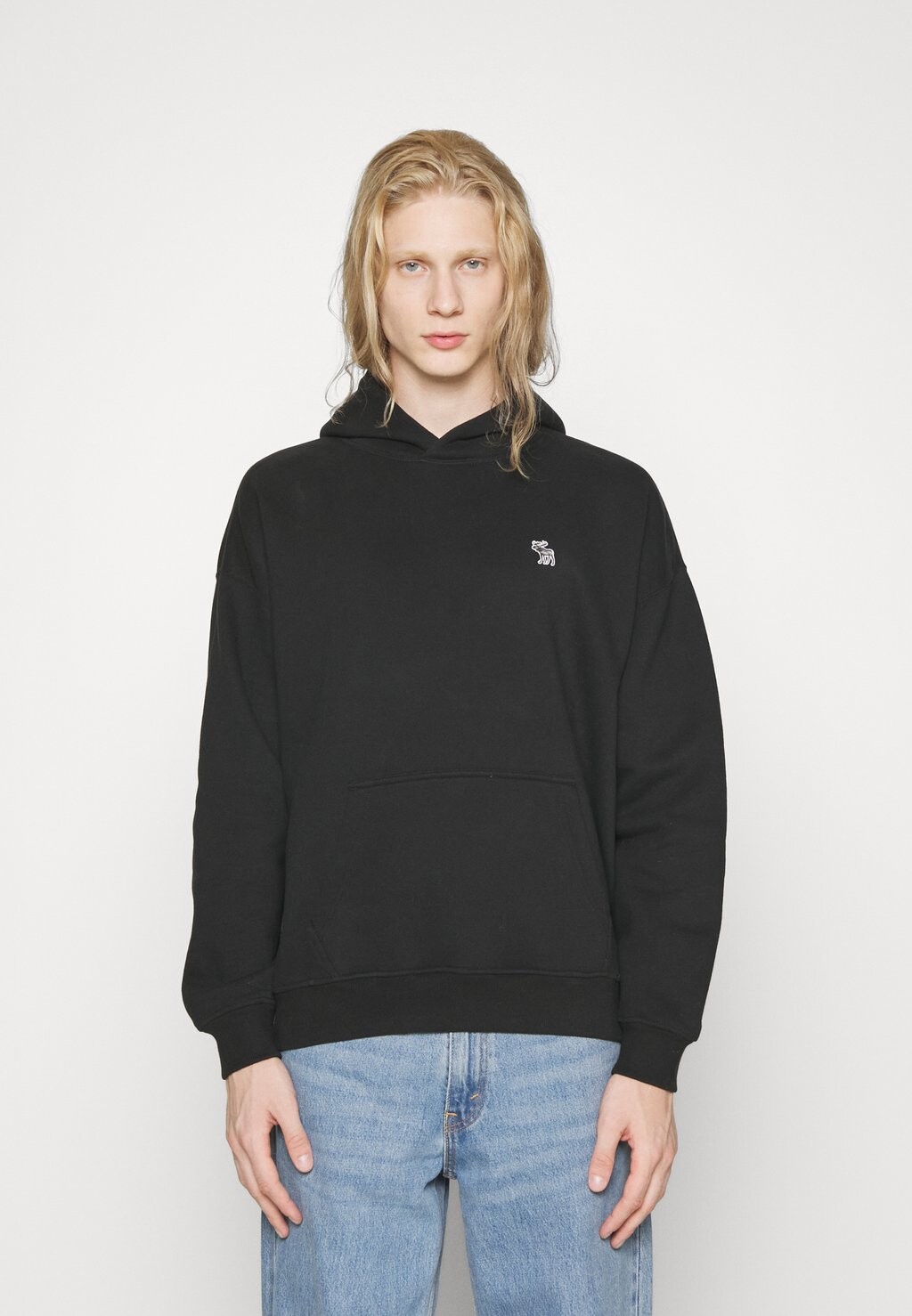 

Худи Abercrombie & Fitch, черный
