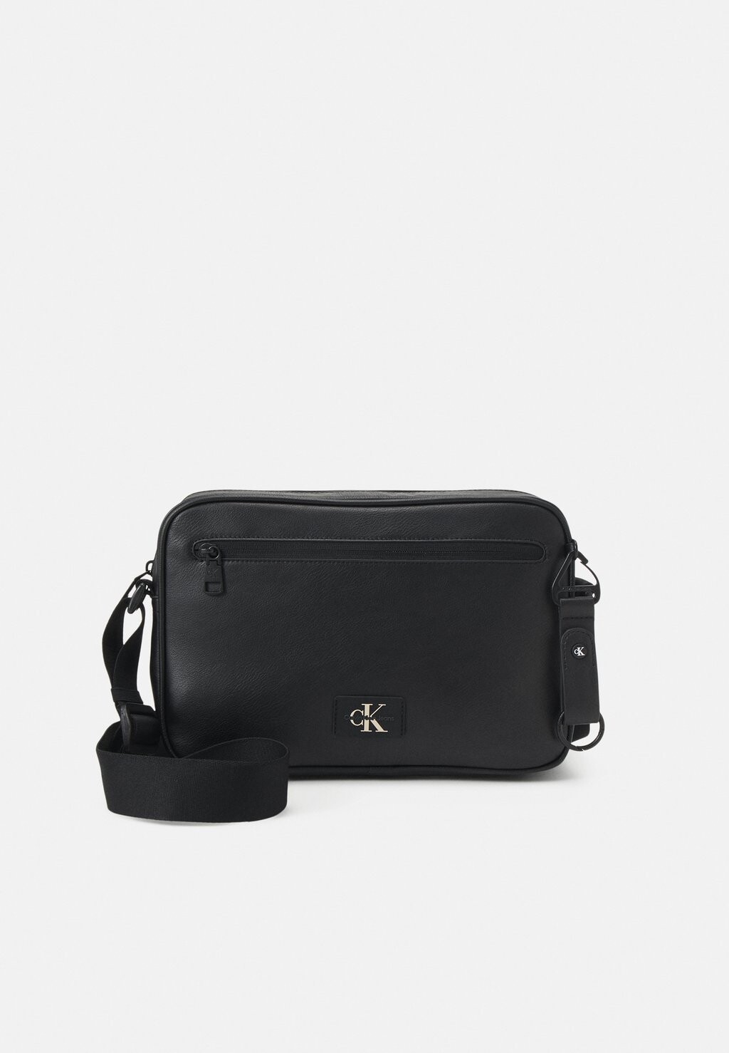 

Сумка через плечо Calvin Klein Jeans, черный