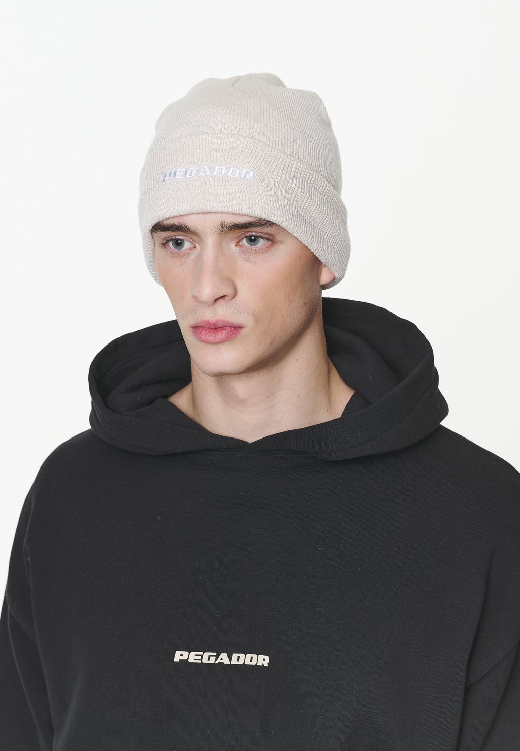 

Шапка LOGO BEANIE UNISEX Pegador, королевство бежевый