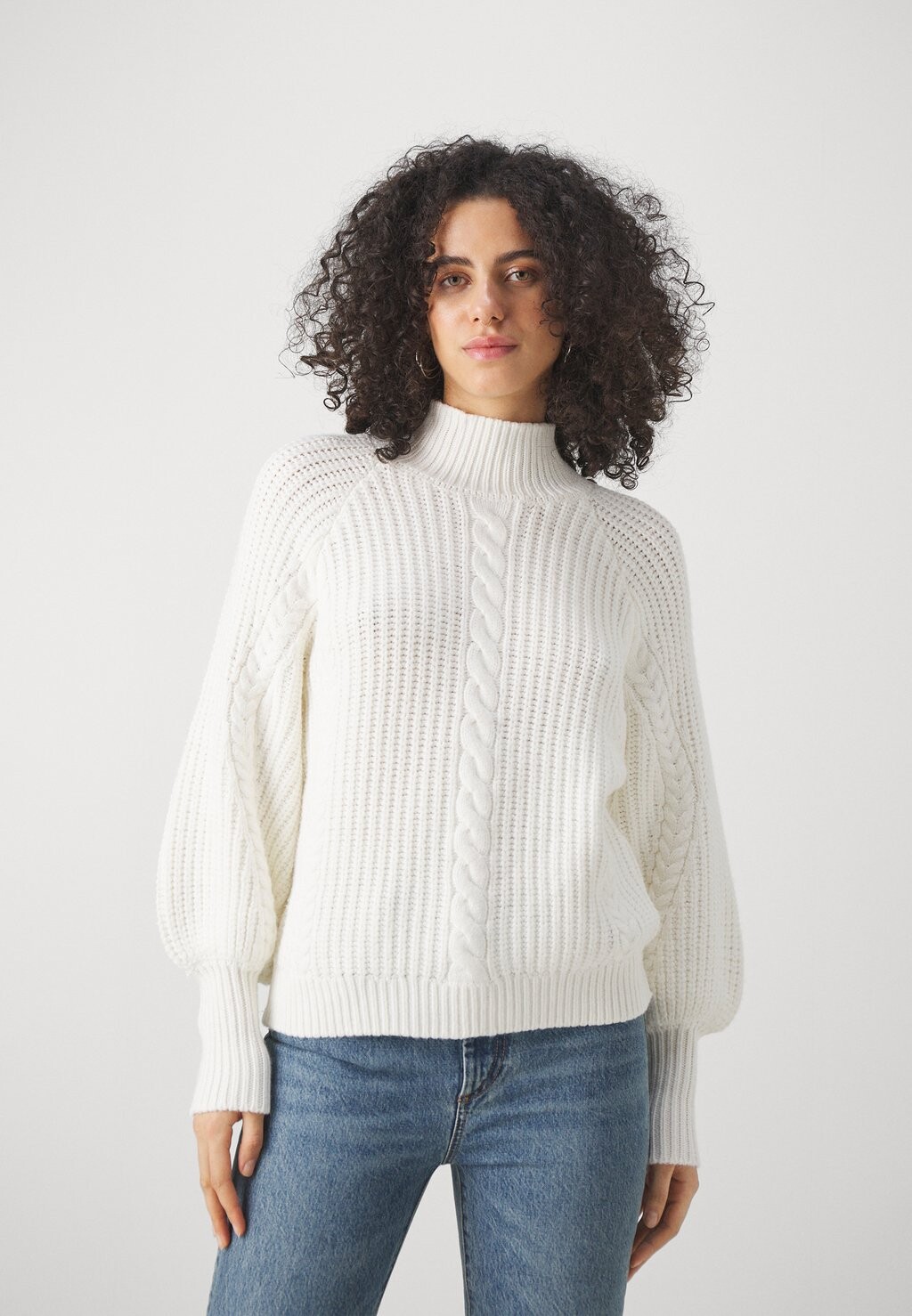 

Джемпер SIMONABBCLARIZ KNIT Bruuns Bazaar, крем