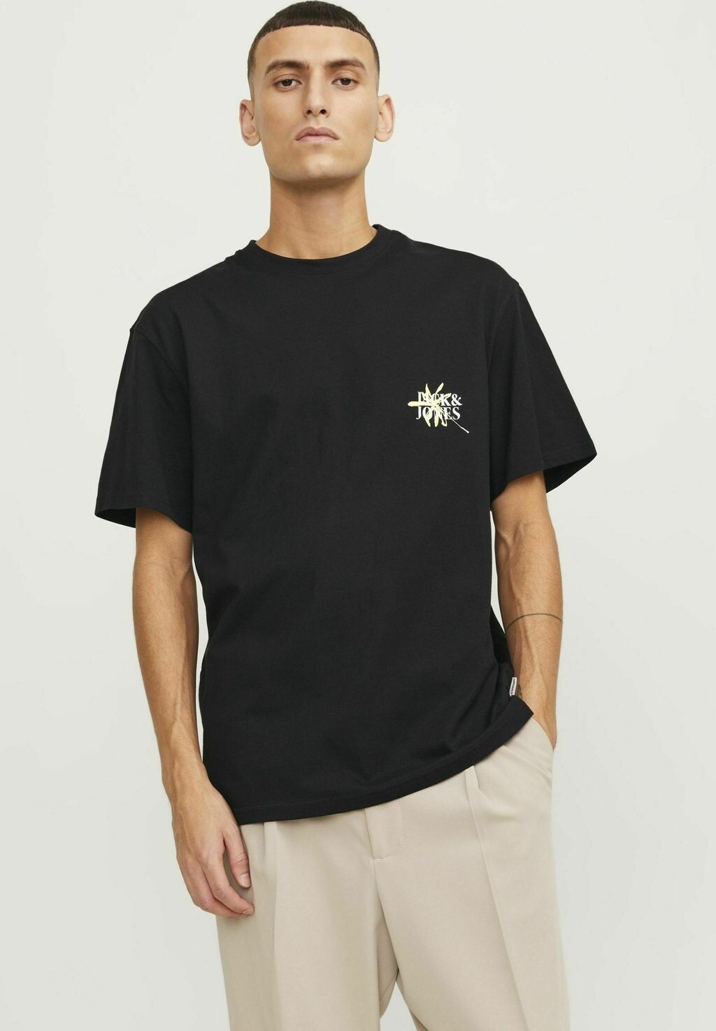

Футболка с принтом Jack & Jones, цвет black