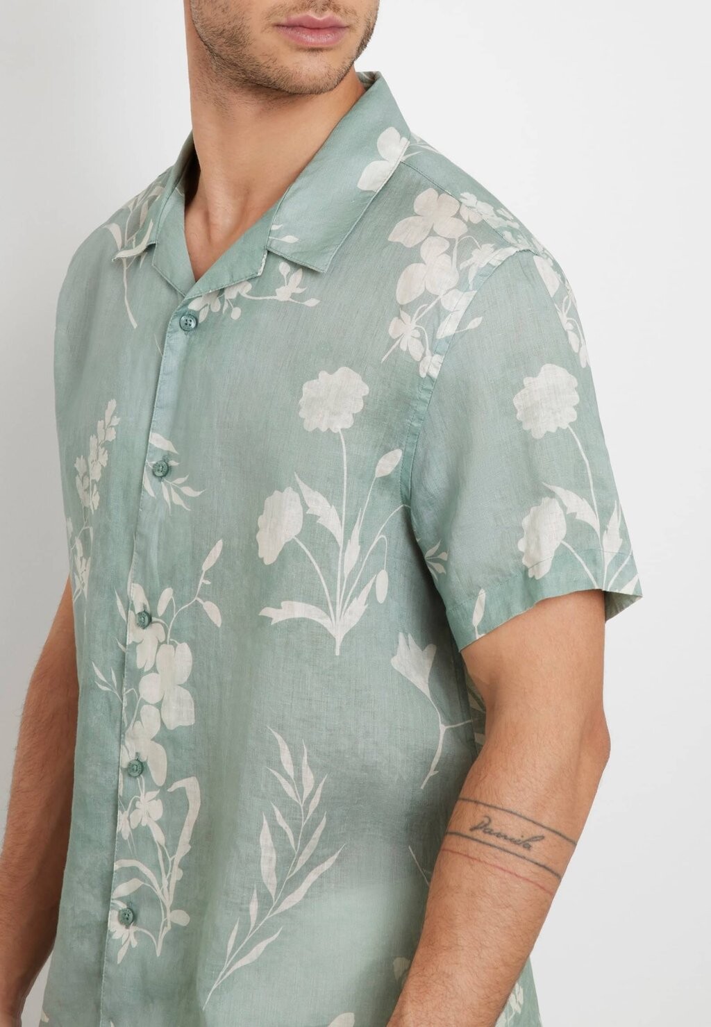 

Рубашка LEINENHEMD MIT BLUMENPRINT Guess, зеленый