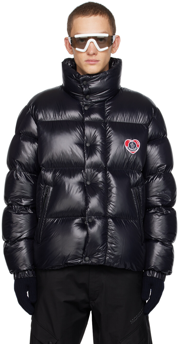 

Черный пуховик Moncler Misam
