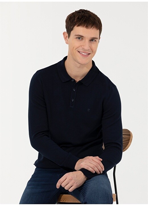 

Однотонный мужской свитер с воротником поло Slim Fit темно-синий Pierre Cardin