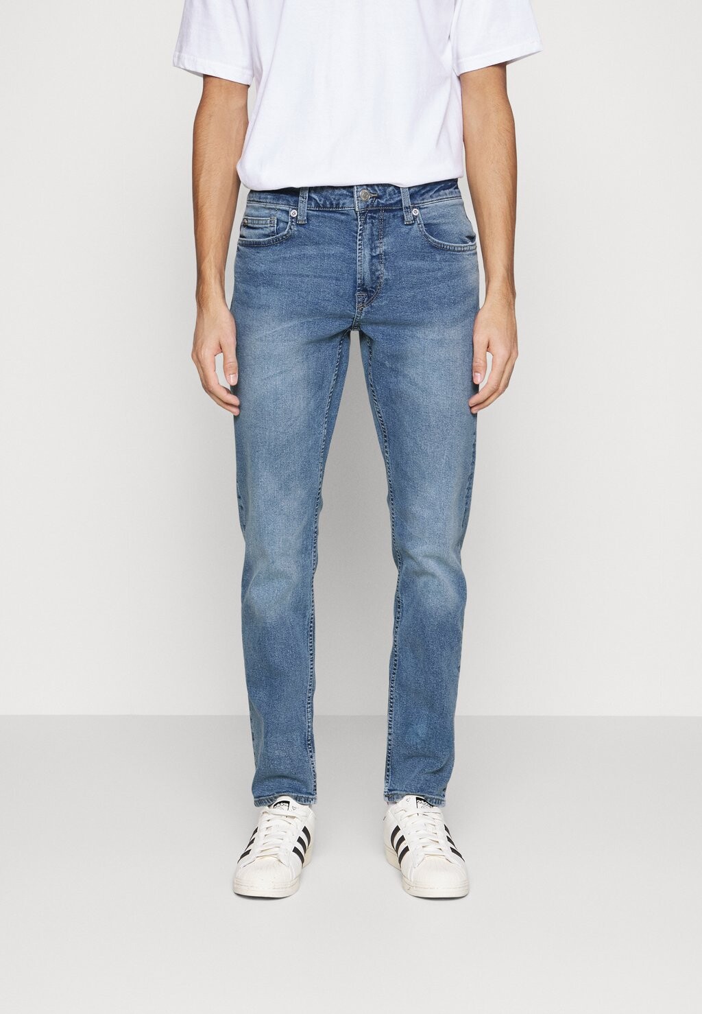 

Джинсы Slim fit Only & Sons