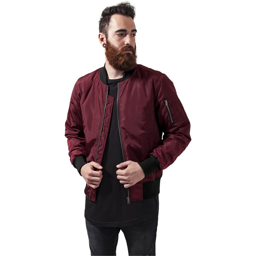 Куртка classics. Бомбер Jacket Burgundy Black. Бомбер красно черный парень. Bland brothers куртка
