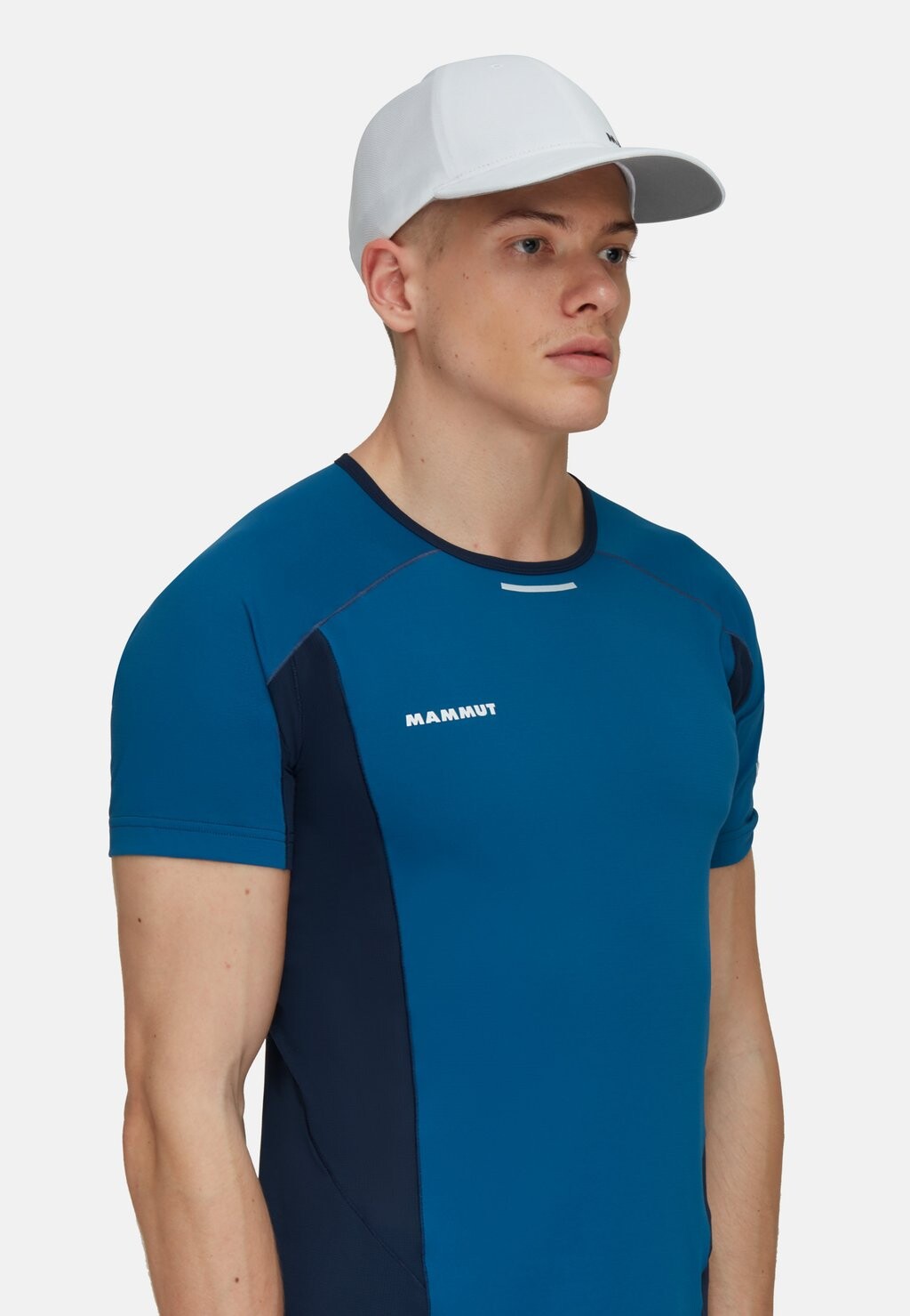 

Бейсболка Mammut, белый