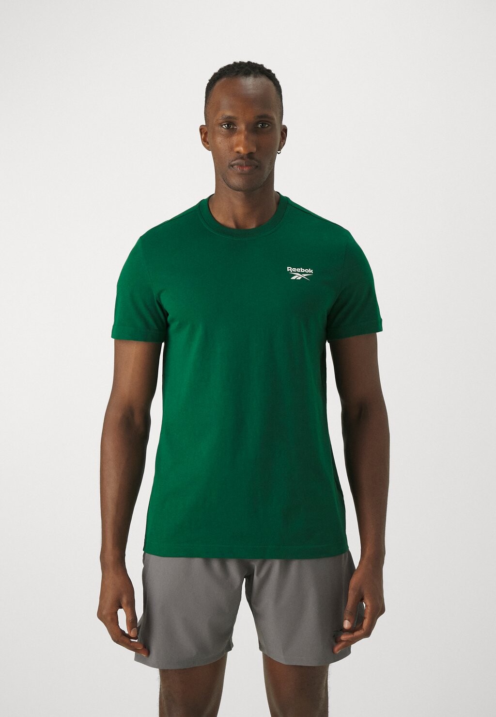 

Базовая футболка Left Chest Logo Tee Reebok, зеленый