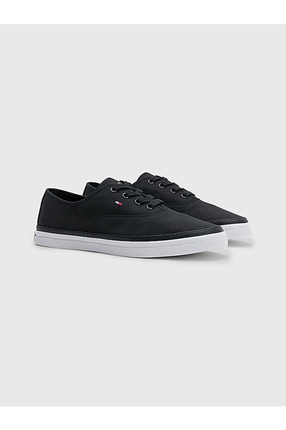 

Кроссовки Tommy Hilfiger, черный