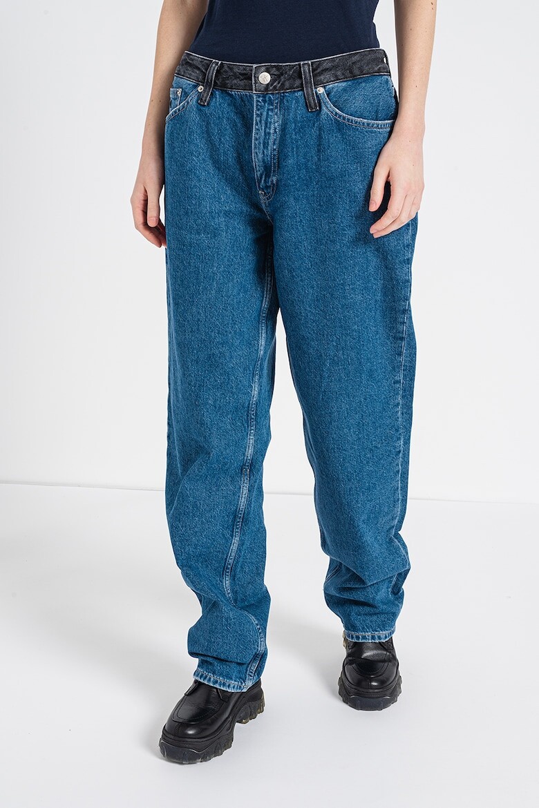 

Прямые джинсы со средней посадкой на талии Calvin Klein Jeans, синий