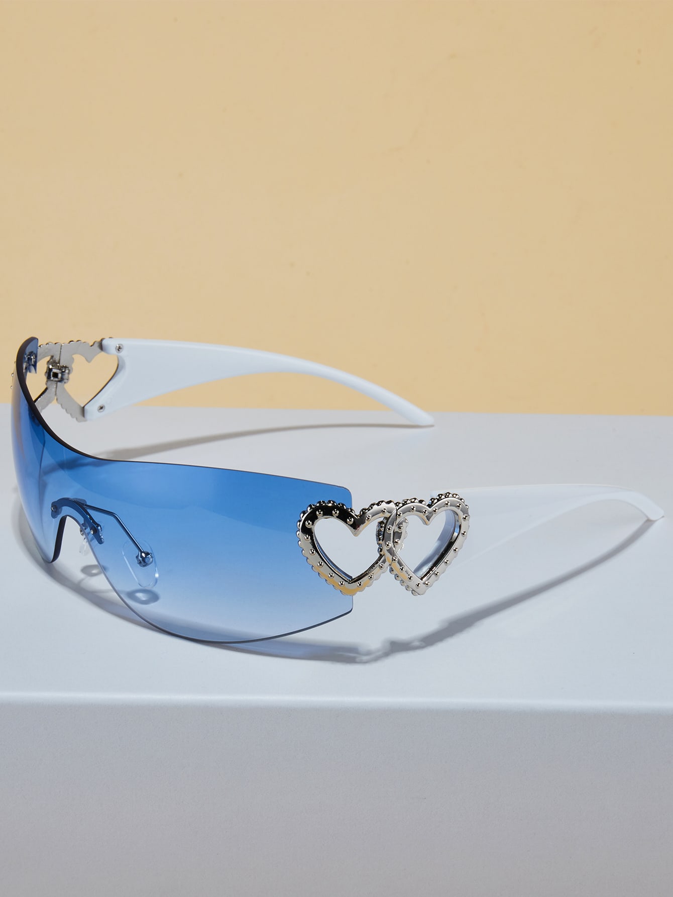 Женские спортивные солнцезащитные очки в форме сердца без оправы