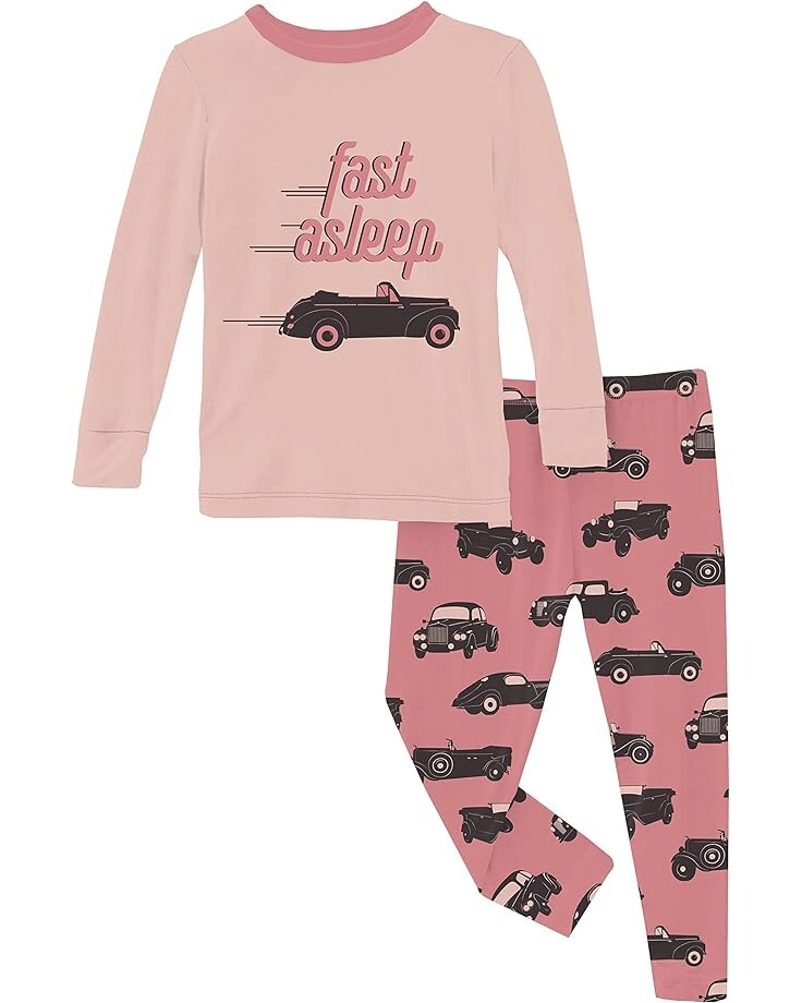

Пижамный комплект Kickee Pants Long Sleeve Graphic Pajama Set, цвет Desert Rose Vintage Cars
