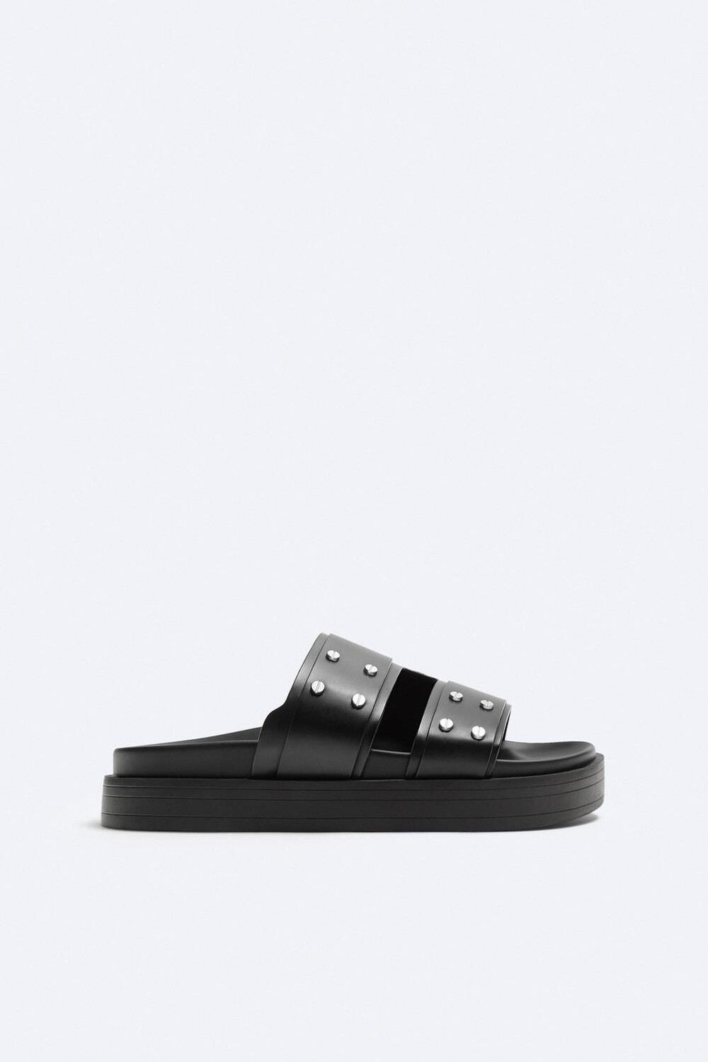 

Сандалии с заклепками ZARA, черный