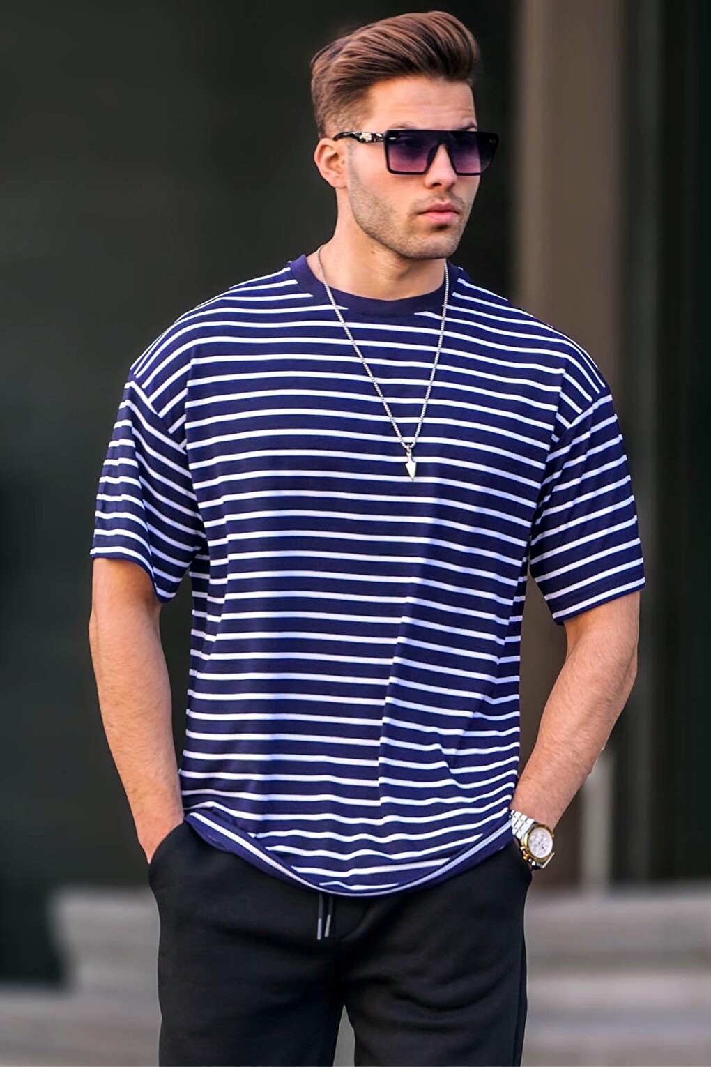 Мужская базовая футболка темно-синяя полоска 6071 MADMEXT цена и фото